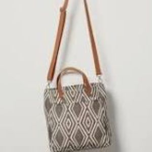 Thirty one Window shopper Geo weave new in package